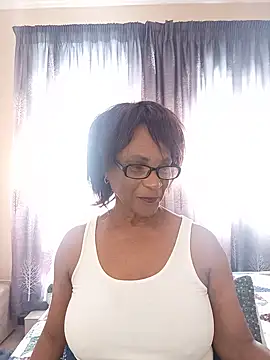 Snapshot of Hotgrannyx chatting on 06-12-26, 09:52 Hotgrannyx online show from 06-12-26, 09:52