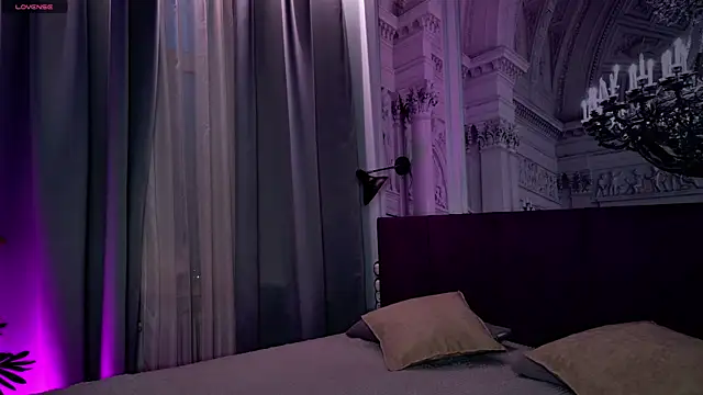 SofiaFoster  online show from 01-10-25, 01:52