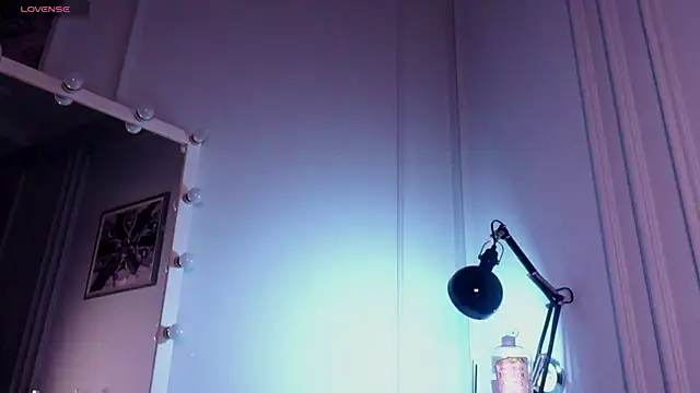 SofiaFoster  online show from 03-21-25, 10:17