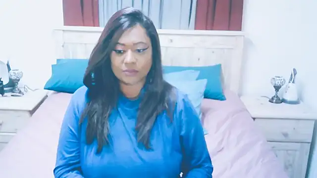 Snapshot of Indianlust69 chatting on 09-29-25, 03:22 Indianlust69 online show from 09-29-25, 03:22