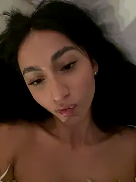 Snapshot of _Amatista chatting on 10-12-25, 02:54 Amatista online show from 10-12-25, 02:54