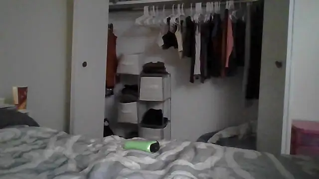 Snapshot of persephone332 chatting on 10-02-25, 04:08 persephone332 online show from 10-02-25, 04:08