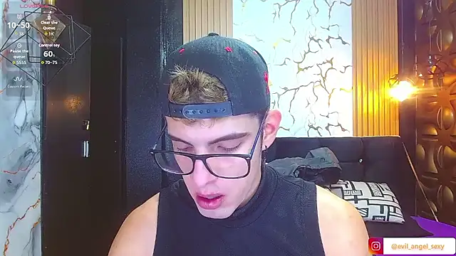 angel sexyevil online show from 01-08-26, 12:18