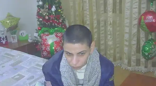 Snapshot of hotSANDRA_STARR chatting on 12-18-24, 08:36 hotSANDRA STARR online show from 12-18-24, 08:36