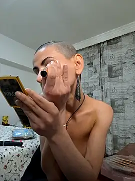 Snapshot of hotSANDRA_STARR chatting on 03-13-25, 10:54 hotSANDRA STARR online show from 03-13-25, 10:54