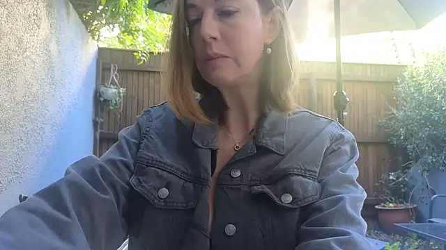 TopsyWilde online show from 09-25-25, 08:07