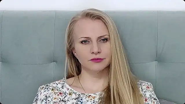 Snapshot of K__Adrienne chatting on 02-13-25, 10:23 K Adrienne online show from 02-13-25, 10:23