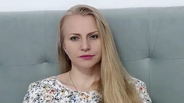 Snapshot of K__Adrienne chatting on 03-23-25, 06:37 K Adrienne online show from 03-23-25, 06:37