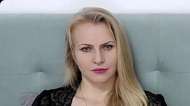 Snapshot of K__Adrienne chatting on 11-21-25, 06:34 K Adrienne online show from 11-21-25, 06:34