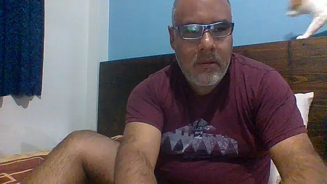 Snapshot of PhillDrake11 chatting on 06-29-26, 10:54 PhillDrake11 online show from 06-29-26, 10:54