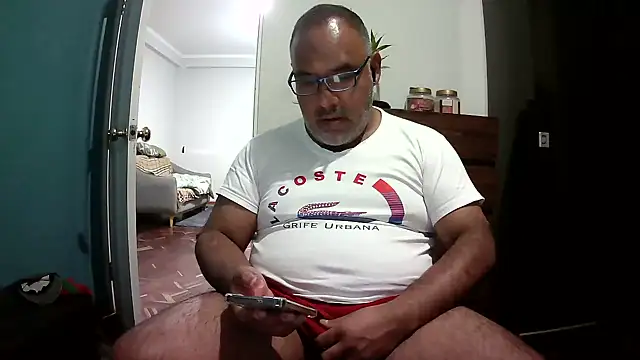 Snapshot of PhillDrake11 chatting on 07-22-26, 12:02 PhillDrake11 online show from 07-22-26, 12:02