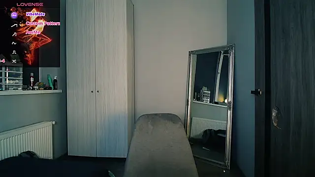 Snapshot of AliceTurnOn chatting on 03-29-26, 11:27 AliceTurnOn online show from 03-29-26, 11:27