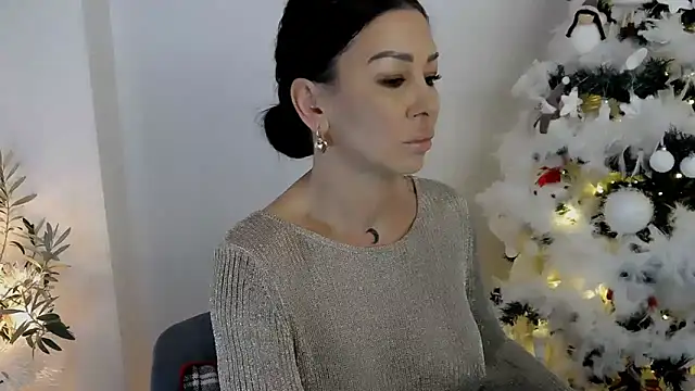 Xentthia online show from 12-16-25, 02:44