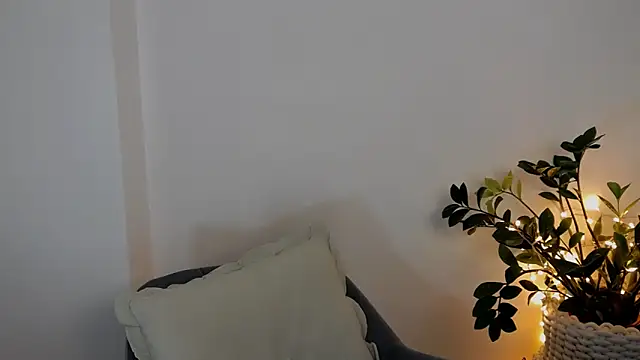 Xentthia online show from 03-27-26, 03:45