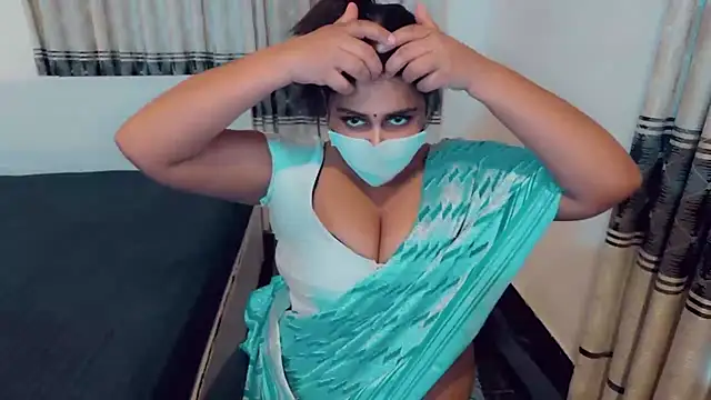 Snapshot of SonY_CaM chatting on 07-03-26, 10:10 SonY CaM online show from 07-03-26, 10:10