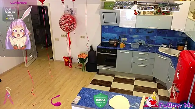 Snapshot of Rabbits_couplee chatting on 02-17-25, 12:43 Rabbits couplee online show from 02-17-25, 12:43