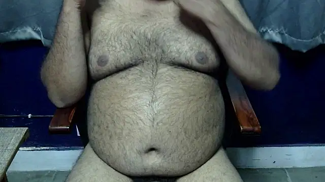 Snapshot of hairysubcub_70 chatting on 12-01-25, 04:12 hairysubcub 70 online show from 12-01-25, 04:12