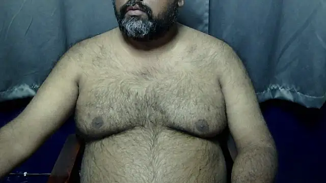 Snapshot of hairysubcub_70 chatting on 12-04-25, 04:48 hairysubcub 70 online show from 12-04-25, 04:48