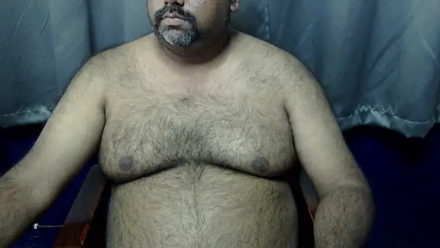 Snapshot of hairysubcub_70 chatting on 12-14-25, 10:20 hairysubcub 70 online show from 12-14-25, 10:20