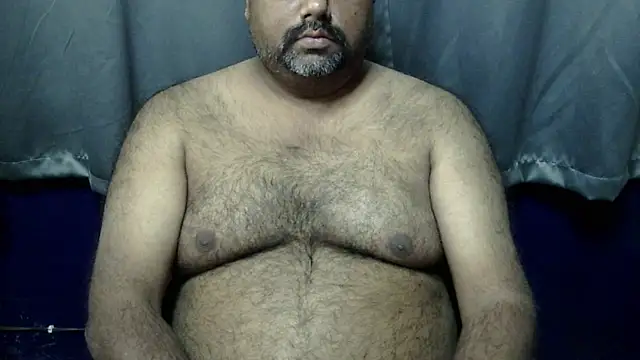 Snapshot of hairysubcub_70 chatting on 12-16-25, 07:46 hairysubcub 70 online show from 12-16-25, 07:46