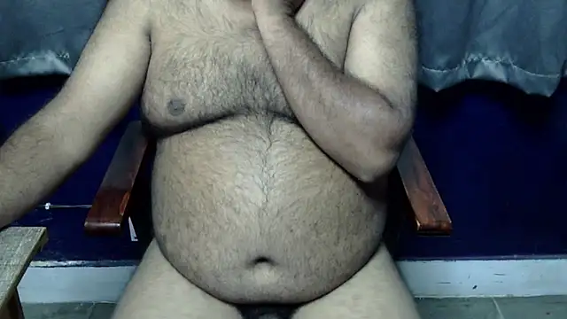 Snapshot of hairysubcub_70 chatting on 12-22-25, 05:48 hairysubcub 70 online show from 12-22-25, 05:48