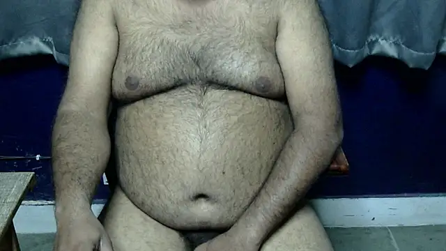Snapshot of hairysubcub_70 chatting on 01-08-26, 06:21 hairysubcub 70 online show from 01-08-26, 06:21