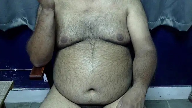 Snapshot of hairysubcub_70 chatting on 04-20-26, 09:01 hairysubcub 70 online show from 04-20-26, 09:01