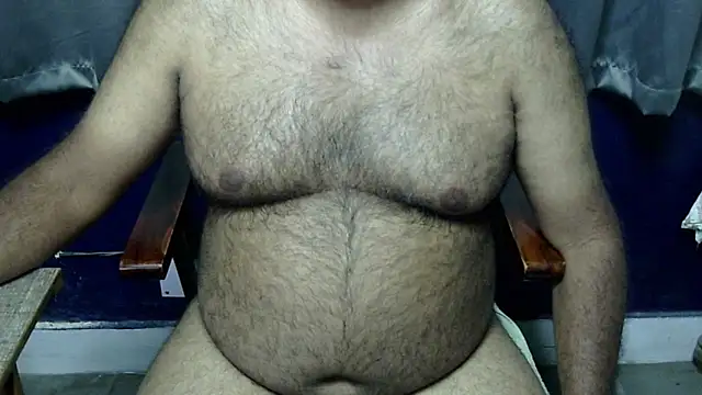 Snapshot of hairysubcub_70 chatting on 04-25-26, 01:41 hairysubcub 70 online show from 04-25-26, 01:41