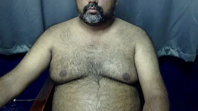 Snapshot of hairysubcub_70 chatting on 05-21-26, 07:37 hairysubcub 70 online show from 05-21-26, 07:37