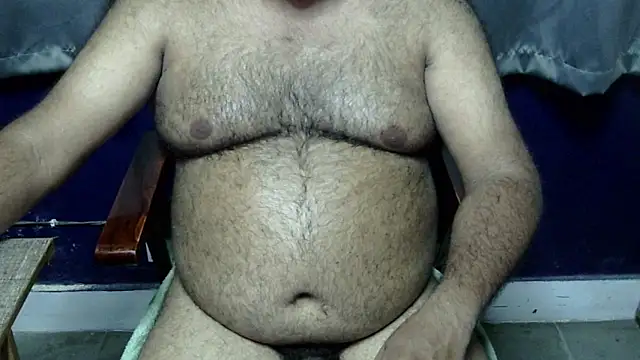 Snapshot of hairysubcub_70 chatting on 06-13-26, 04:38 hairysubcub 70 online show from 06-13-26, 04:38