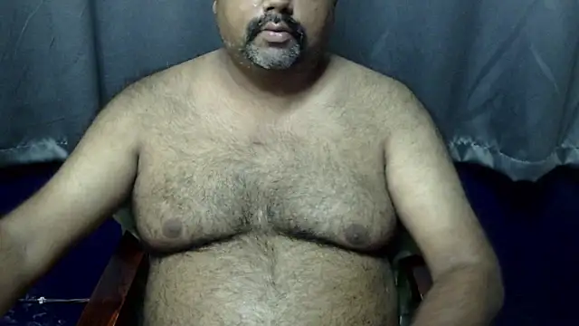 Snapshot of hairysubcub_70 chatting on 06-17-26, 06:16 hairysubcub 70 online show from 06-17-26, 06:16
