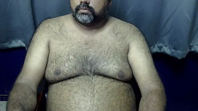 Snapshot of hairysubcub_70 chatting on 07-05-26, 07:04 hairysubcub 70 online show from 07-05-26, 07:04