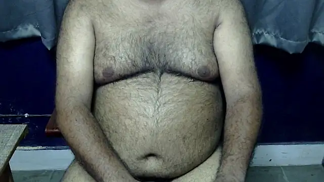 Snapshot of hairysubcub_70 chatting on 07-07-26, 07:09 hairysubcub 70 online show from 07-07-26, 07:09