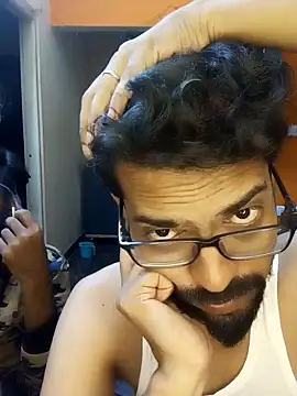 Snapshot of arhan3043 chatting on 01-18-25, 03:38 arhan3043 online show from 01-18-25, 03:38