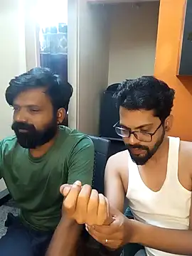 Snapshot of arhan3043 chatting on 01-18-25, 06:43 arhan3043 online show from 01-18-25, 06:43