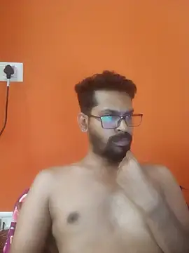 Snapshot of arhan3043 chatting on 10-13-25, 10:37 arhan3043 online show from 10-13-25, 10:37