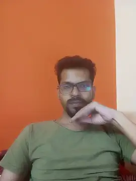 Snapshot of arhan3043 chatting on 10-15-25, 09:42 arhan3043 online show from 10-15-25, 09:42