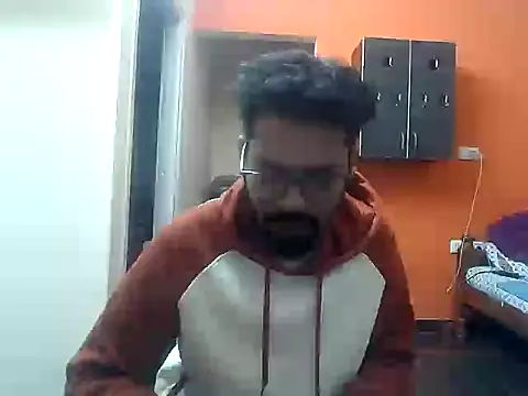 Snapshot of arhan3043 chatting on 10-28-25, 06:43 arhan3043 online show from 10-28-25, 06:43