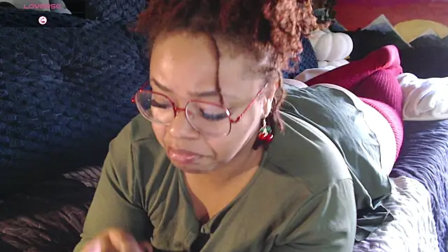 Snapshot of -khayaparker chatting on 12-24-24, 05:34 -khayaparker online show from 12-24-24, 05:34