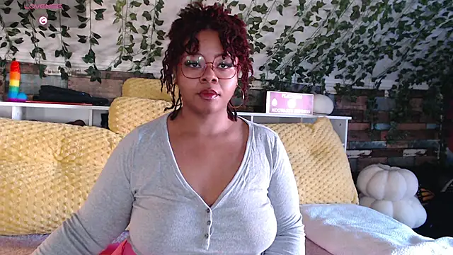 Snapshot of -khayaparker chatting on 01-04-25, 02:04 -khayaparker online show from 01-04-25, 02:04