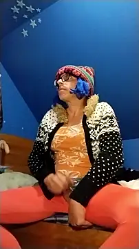 MirthildaVenza online show from 11-17-25, 06:41