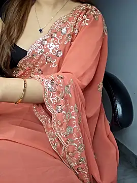 Snapshot of aliyaah_singh chatting on 01-15-25, 11:08 aliyaah singh online show from 01-15-25, 11:08