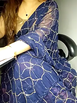 Snapshot of aliyaah_singh chatting on 01-24-25, 07:39 aliyaah singh online show from 01-24-25, 07:39