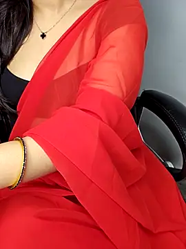 Snapshot of aliyaah_singh chatting on 09-17-25, 05:47 aliyaah singh online show from 09-17-25, 05:47