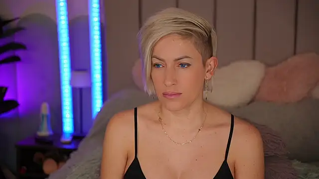 VickySecret96 online show from 12-05-25, 05:53