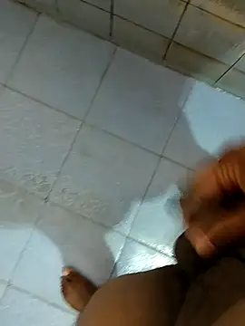 Snapshot of dinesh682 chatting on 11-14-25, 07:56 dinesh682 online show from 11-14-25, 07:56