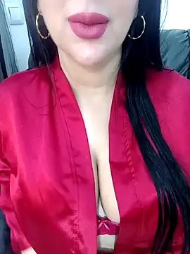 Snapshot of Queen_sousou chatting on 01-19-25, 09:13 Queen sousou online show from 01-19-25, 09:13