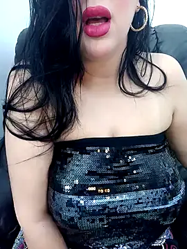 Snapshot of Queen_sousou chatting on 01-25-25, 11:11 Queen sousou online show from 01-25-25, 11:11