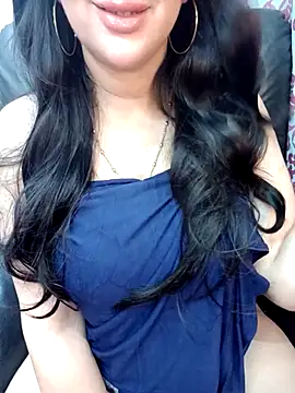 Snapshot of Queen_sousou chatting on 02-15-25, 11:58 Queen sousou online show from 02-15-25, 11:58