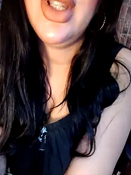 Snapshot of Queen_sousou chatting on 09-11-25, 09:48 Queen sousou online show from 09-11-25, 09:48